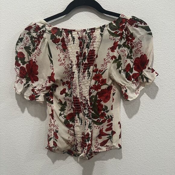 Reformation Delevan top in Red Floral Size 2 Milkmaid Cottage Prairie Chic Party - Picture 4 of 6